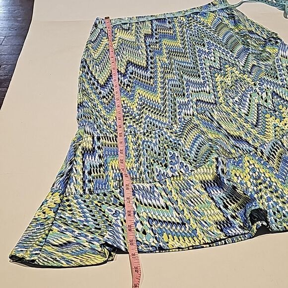 Kim Roger's elastic waist pull on skirt size medium - Picture 5 of 7